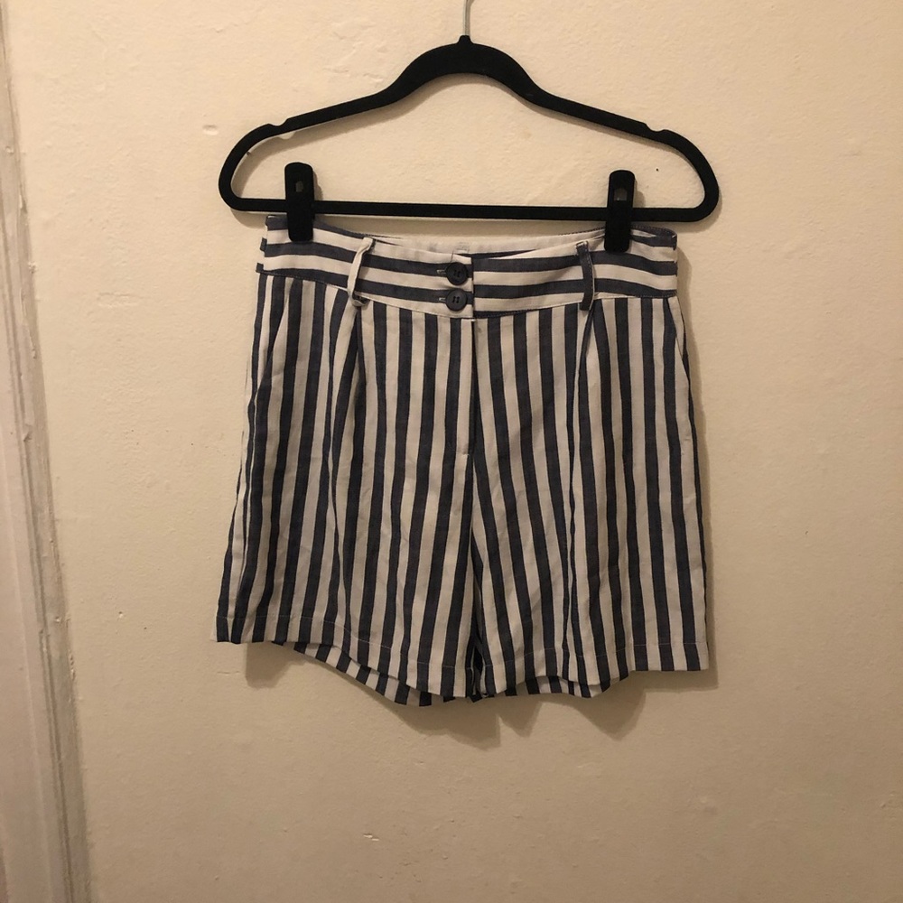 Cotton high waisted  shorts from ISTANBUL